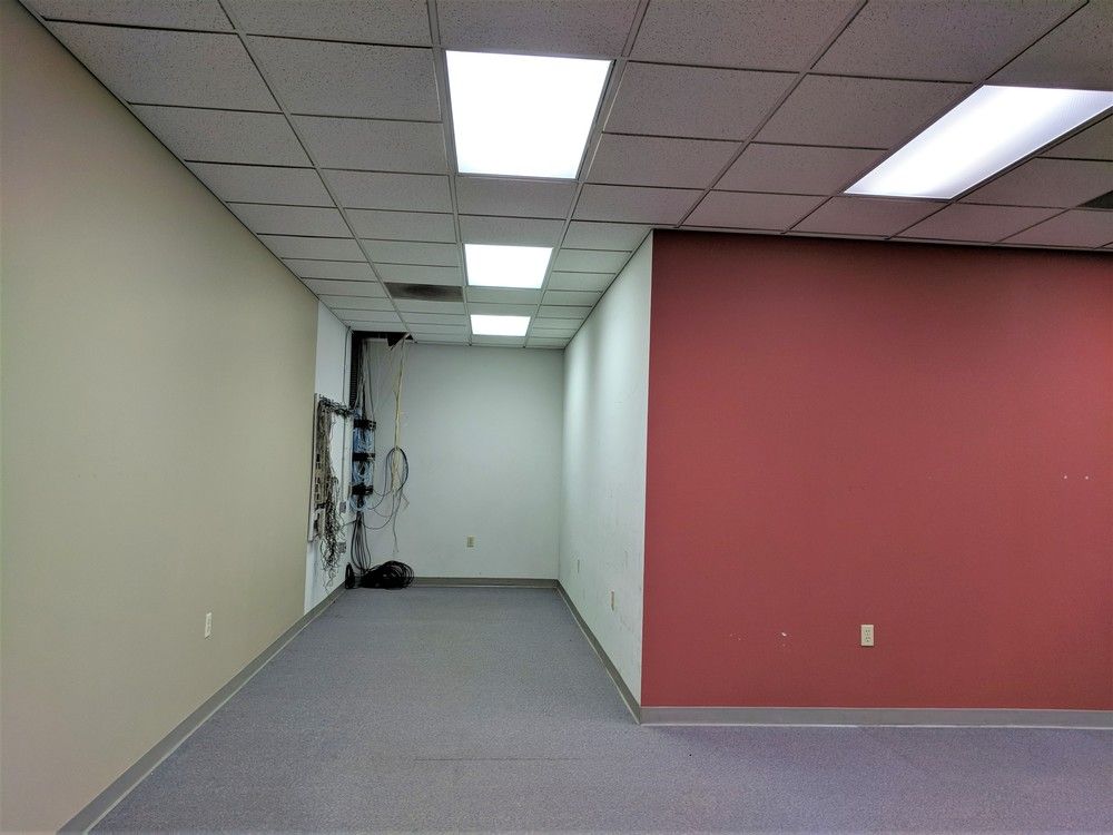 901 W Main St, El Paso, IL 61738